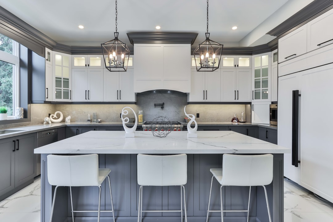 Countertop installation in Lakewood, CA